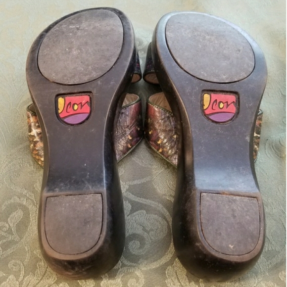 Icon | Wearable Art Sandals- Impressionist - Picture 5 of 6